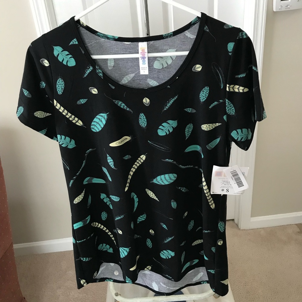 LuLaRoe Classic T
